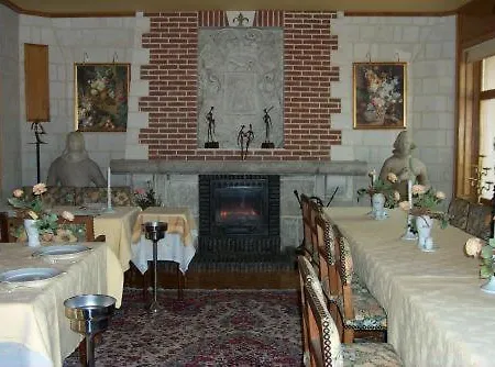 Chateau La Tour Du Roy Vervins