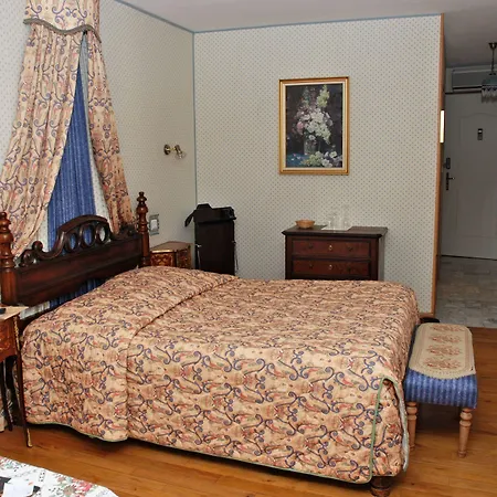 Chateau La Tour Du Roy Vervins