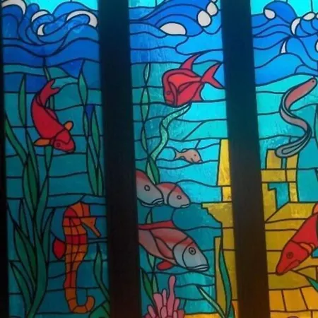 Chateau La Tour Du Roy Hotel 3*