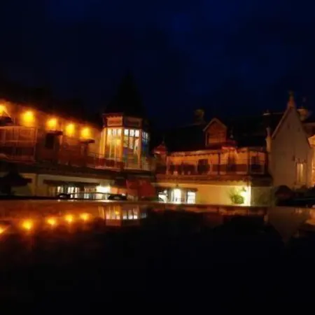 Chateau La Tour Du Roy Hotel 3*