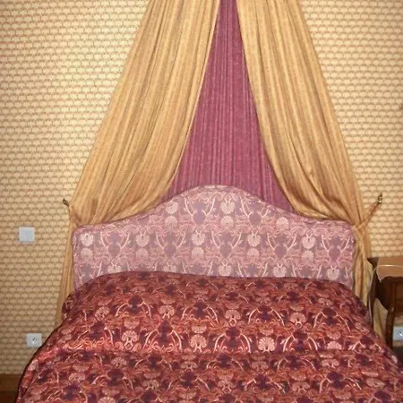 Hotel Chateau La Tour Du Roy Vervins