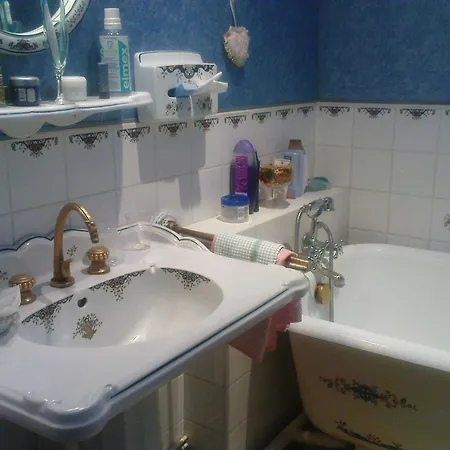 Chateau La Tour Du Roy Vervins