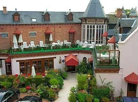 Chateau La Tour Du Roy Hotell
