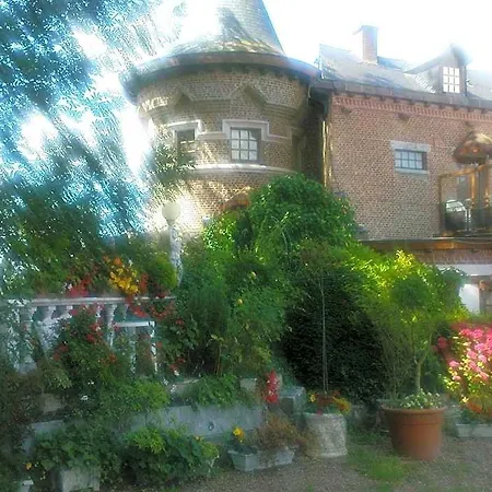 Chateau La Tour Du Roy Hotell