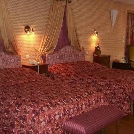 Hotel Chateau La Tour Du Roy 3*