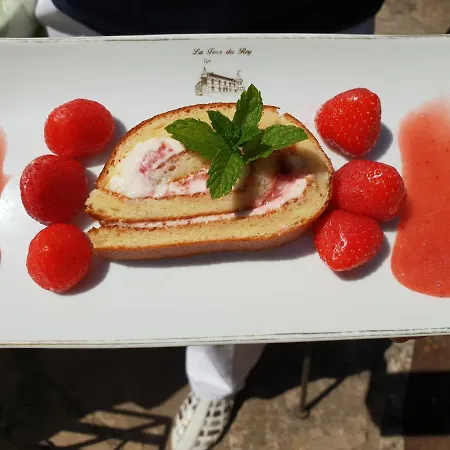 Chateau La Tour Du Roy 3*