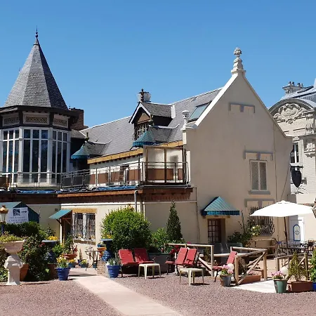 Chateau La Tour Du Roy فندق Vervins