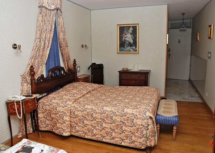 Chateau La Tour Du Roy Vervins